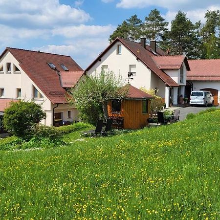 Pension Am Wald Goessweinstein Buitenkant foto