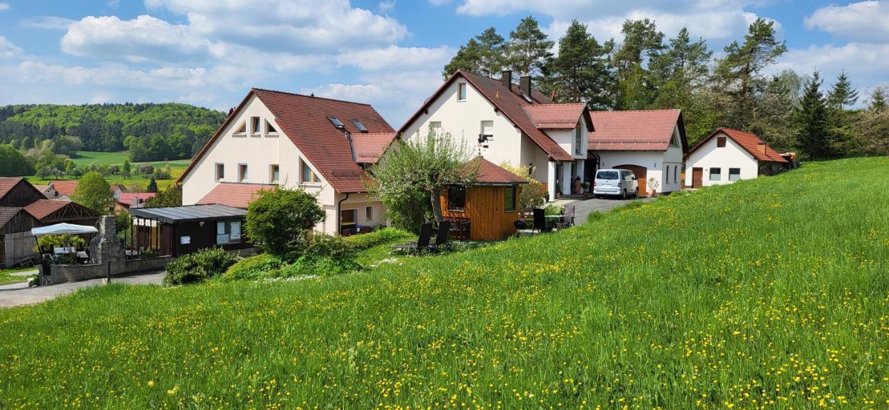 Pension Am Wald Goessweinstein Buitenkant foto